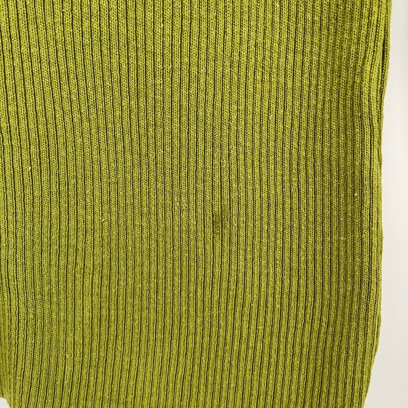 Nasty Gal green roll neck sweater. Size 6 - Picture 4 of 4